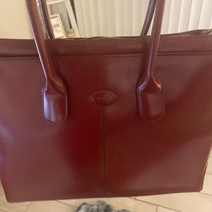 Red TOD’s tote